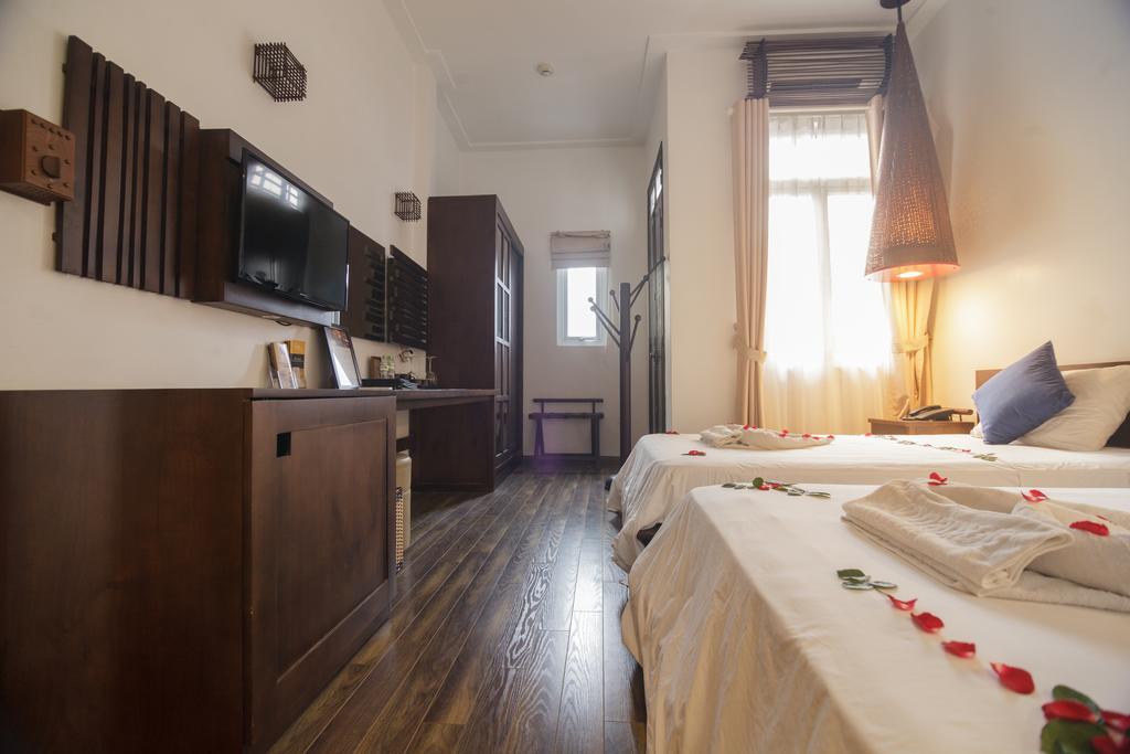 Cinnamon Cathedral Hotel Hanoi Exterior photo