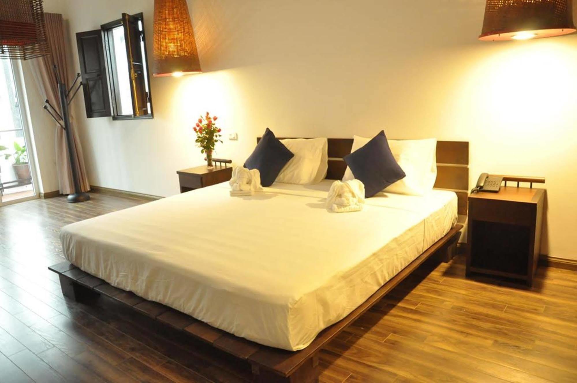 Cinnamon Cathedral Hotel Hanoi Exterior photo