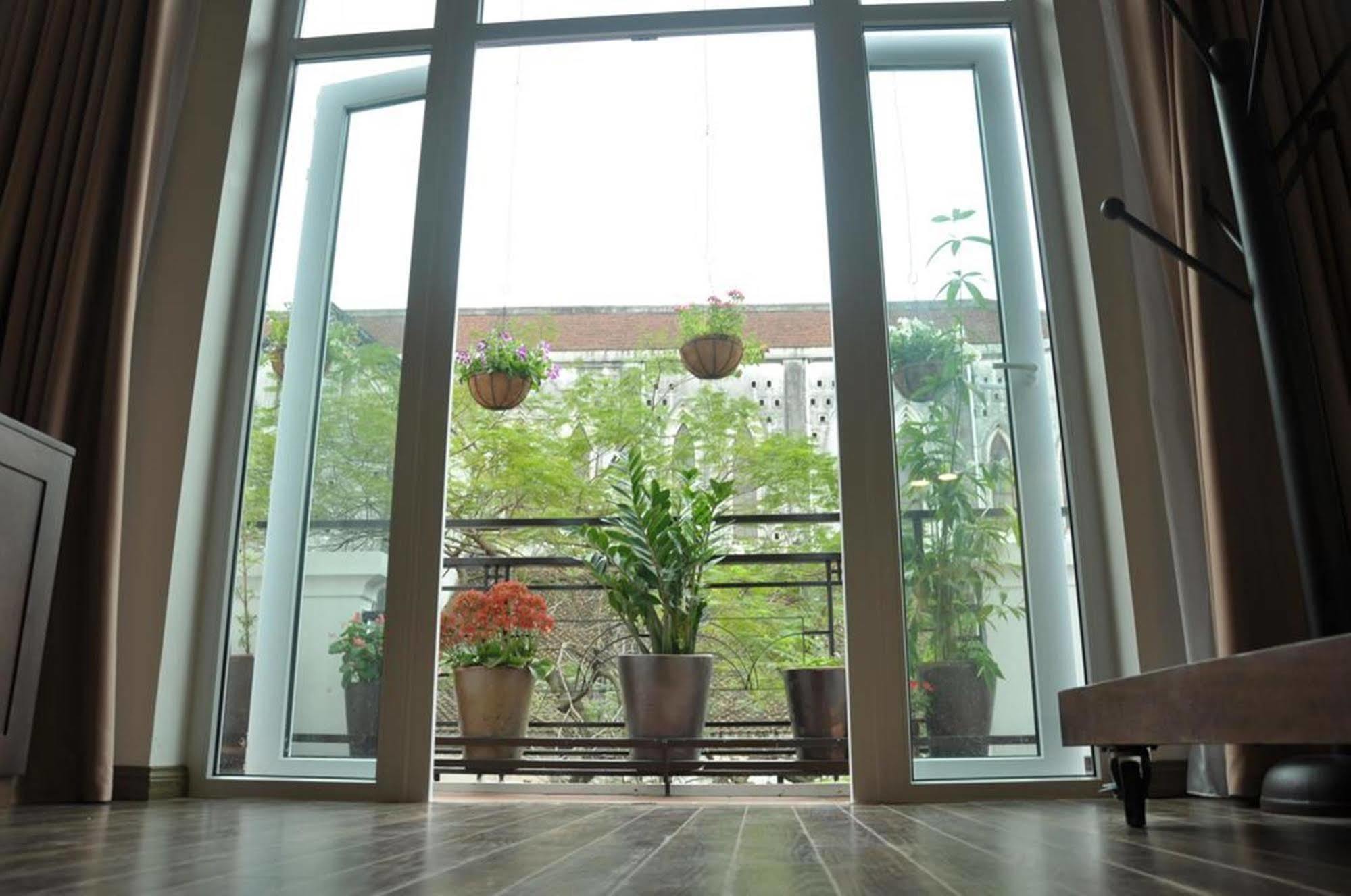 Cinnamon Cathedral Hotel Hanoi Exterior photo